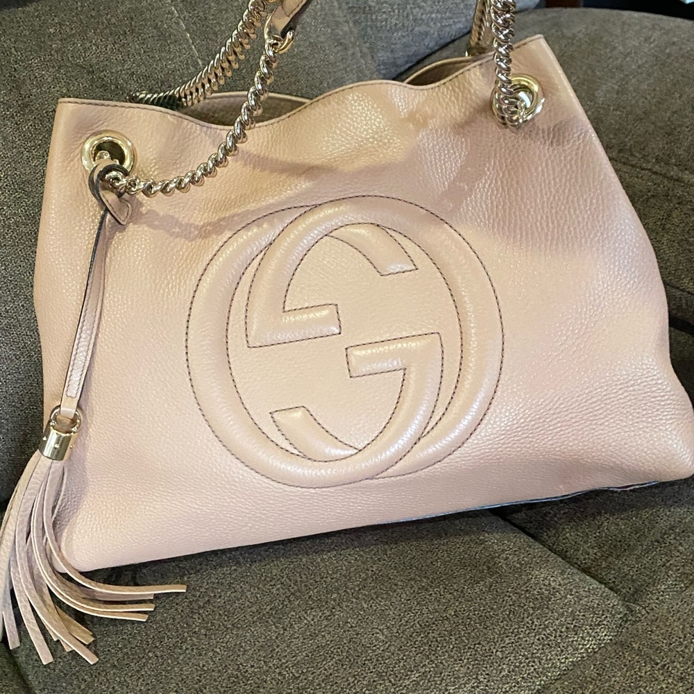 Gucci Soho Nude Pebbled Calfskin Medium Chain Blush Leather Shoulder Bag